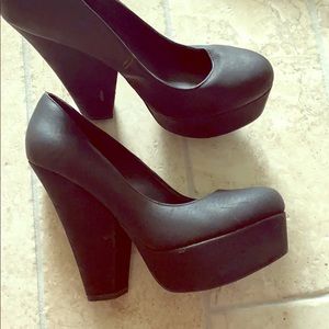 Steve Madden Pumps